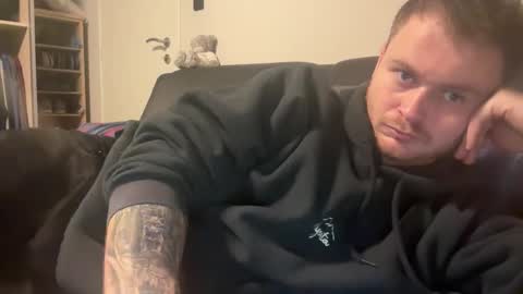 _stevie___ online show from November 28, 10:23 pm