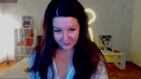 Snapshot of _still_her chatting on November 27, 1:07 am Erica online show from November 27, 1:07 am