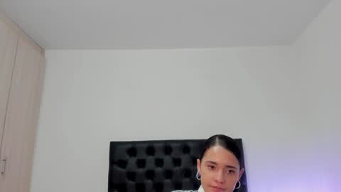 Sussi online show from January 7, 4:27 pm