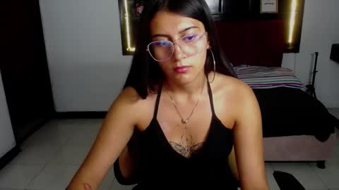 _sweet_lia_ online show from February 28, 8:10 pm