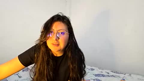 Snapshot of _sweet_melodyy chatting on March 5, 9:11 pm _sweet_melodyy online show from March 5, 9:11 pm