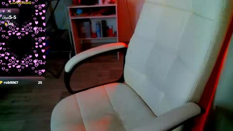 Snapshot of _sweet_ruby_ chatting on February 16, 7:37 am Milana welcome to my world online show from February 16, 7:37 am