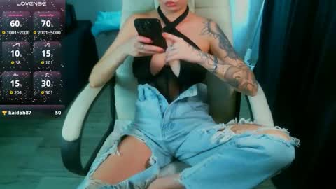 Snapshot of _sweet_ruby_ chatting on February 20, 6:26 am Milana welcome to my world online show from February 20, 6:26 am