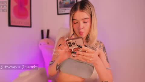 Snapshot of _tammarra_ chatting on April 29, 2:10 pm _tammarra_ online show from April 29, 2:10 pm