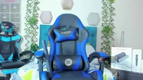 Taylor online show from October 8, 11:46 pm