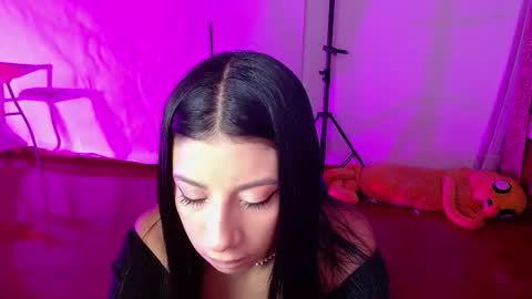 Snapshot of _the_dark_side_of_the_moon_ chatting on March 4, 9:37 am _the_dark_side_of_the_moon_ online show from March 4, 9:37 am