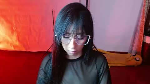 Snapshot of _the_dark_side_of_the_moon_ chatting on March 17, 12:15 am _the_dark_side_of_the_moon_ online show from March 17, 12:15 am