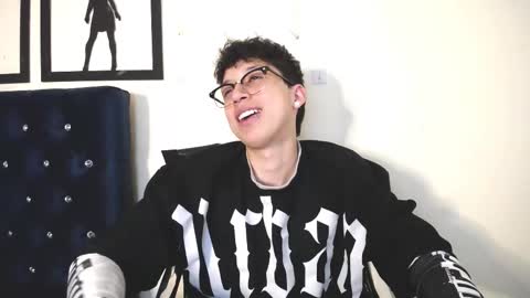 Thomas online show from October 31, 4:24 am