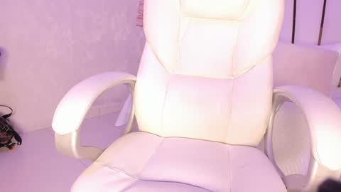 Rousse  online show from January 19, 7:58 pm