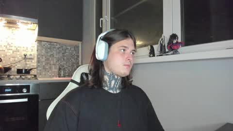 _torfin_ online show from March 4, 1:34 am