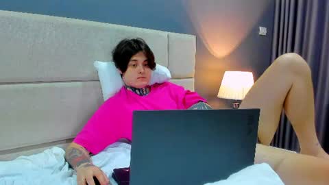 _torfin_ online show from June 21, 4:26 am