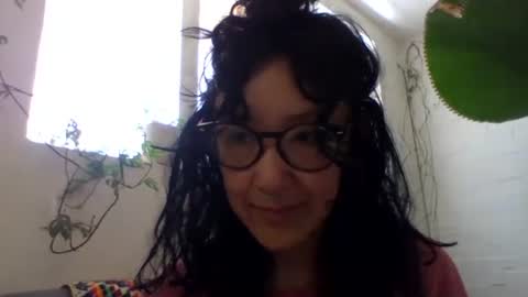 _tutti_frutti_ online show from February 1, 7:02 pm