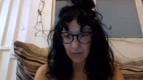 _tutti_frutti_ online show from March 7, 5:18 am