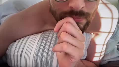 Snapshot of _ur_happy_meal chatting on January 28, 1:05 pm DJ online show from January 28, 1:05 pm