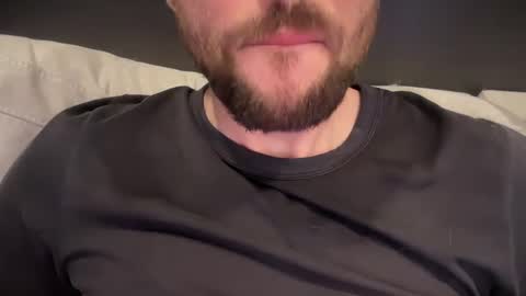 Snapshot of _ur_happy_meal chatting on February 25, 3:20 am DJ online show from February 25, 3:20 am