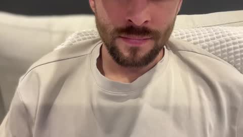 Snapshot of _ur_happy_meal chatting on March 28, 10:20 pm DJ online show from March 28, 10:20 pm