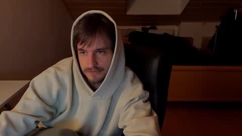 Snapshot of _v_l_a_d_ chatting on February 22, 9:35 pm Vlad online show from February 22, 9:35 pm