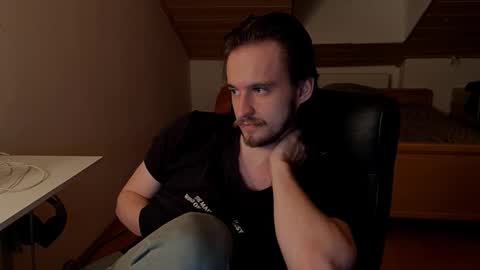 Snapshot of _v_l_a_d_ chatting on March 9, 8:02 pm Vlad online show from March 9, 8:02 pm