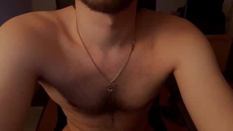 Snapshot of _v_l_a_d_ chatting on March 10, 8:19 am Vlad online show from March 10, 8:19 am