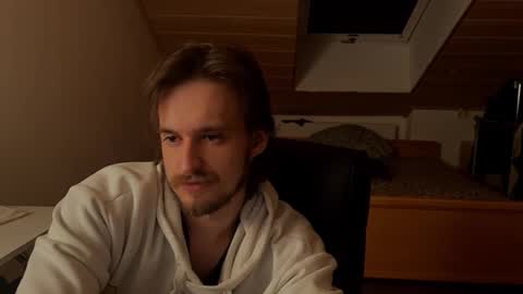 Snapshot of _v_l_a_d_ chatting on March 20, 2:38 am Vlad online show from March 20, 2:38 am