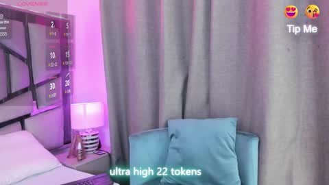_valeria_saenz_ online show from February 13, 3:13 am