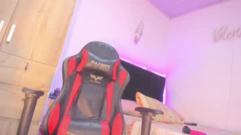    online show from December 13, 9:41 pm