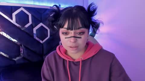 Snapshot of _vermell_ chatting on October 7, 8:17 pm   Vermeil   online show from October 7, 8:17 pm