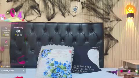 Veronica  online show from October 31, 4:35 am