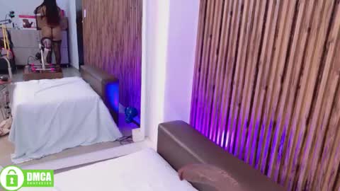 Veronica online show from January 17, 2:00 pm