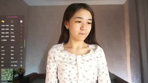 Snapshot of _vi_vi_ chatting on May 24, 5:18 pm Viola online show from May 24, 5:18 pm
