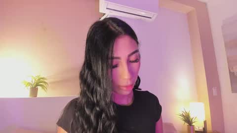 Snapshot of _victoria_lee chatting on April 20, 12:41 pm Victoria online show from April 20, 12:41 pm