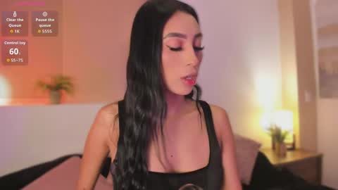 Snapshot of _victoria_lee chatting on April 27, 12:36 pm Victoria online show from April 27, 12:36 pm