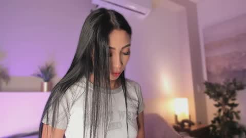Snapshot of _victoria_lee chatting on June 4, 12:22 pm Victoria online show from June 4, 12:22 pm