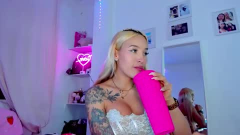   online show from February 12, 7:09 pm