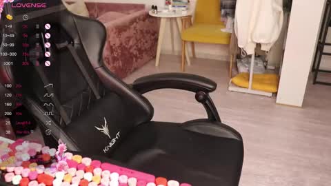 Alis online show from March 26, 8:42 am