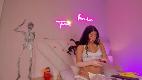 _wendy_x online show from November 1, 11:34 am