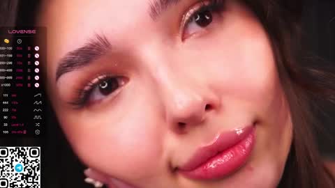 Anna online show from March 3, 3:42 pm