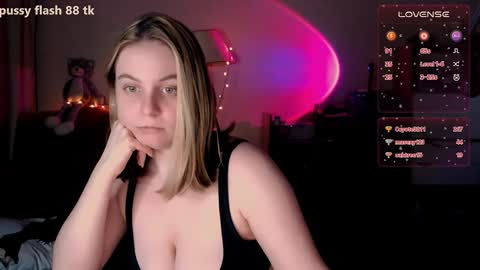 Snapshot of _wikki_ chatting on January 27, 5:04 pm Tory lavender - MV online show from January 27, 5:04 pm