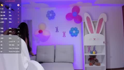 Snapshot of _wtdreamgirl chatting on April 16, 5:41 am Luisa online show from April 16, 5:41 am