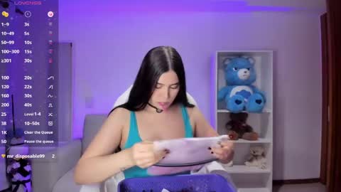 Snapshot of _wtdreamgirl chatting on May 12, 6:32 am Luisa online show from May 12, 6:32 am