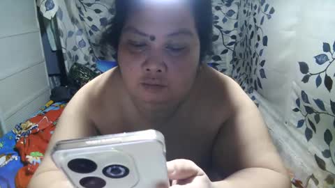 Snapshot of _xxbigboooty chatting on December 6, 3:44 pm _xxbigboooty online show from December 6, 3:44 pm