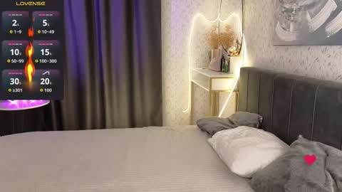 Jasmine online show from January 13, 8:30 am