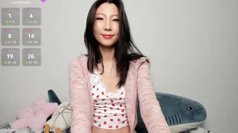 Snapshot of _yuriko chatting on March 29, 11:49 pm Mia online show from March 29, 11:49 pm
