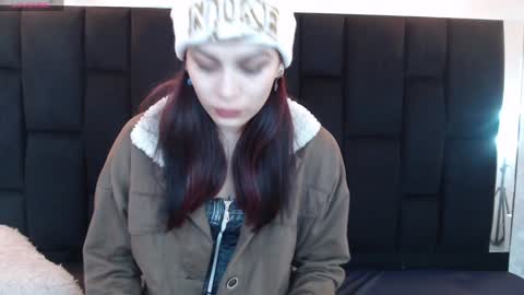 Yuyi online show from December 23, 11:14 am