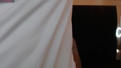 Yuyi online show from January 6, 11:07 am
