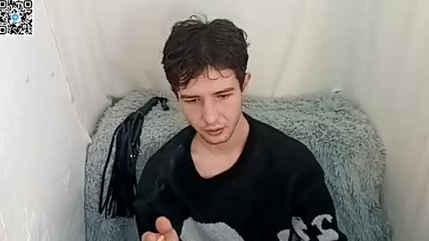 Snapshot of _zanex chatting on April 11, 7:29 pm Oleg online show from April 11, 7:29 pm