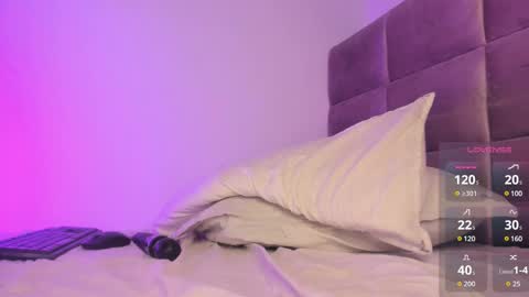 Snapshot of _zoe_12 chatting on February 19, 11:14 pm  Zoe  online show from February 19, 11:14 pm