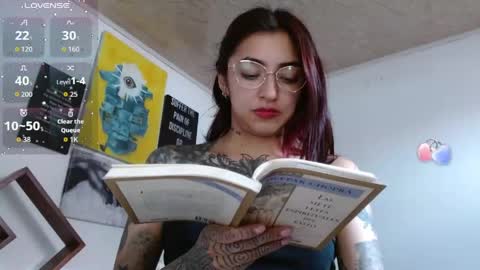 Snapshot of _zoebakers chatting on May 27, 2:03 pm Zoe online show from May 27, 2:03 pm