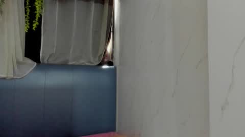 _zoecooper online show from March 4, 8:37 pm