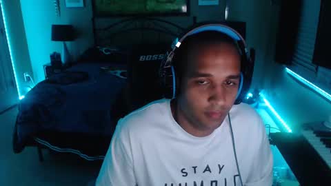 a4orce online show from December 12, 5:10 am